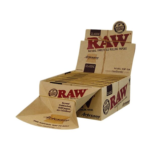 RAW Classic Artesano rolling papers with tips and built-in rolling tray – unbleached display box